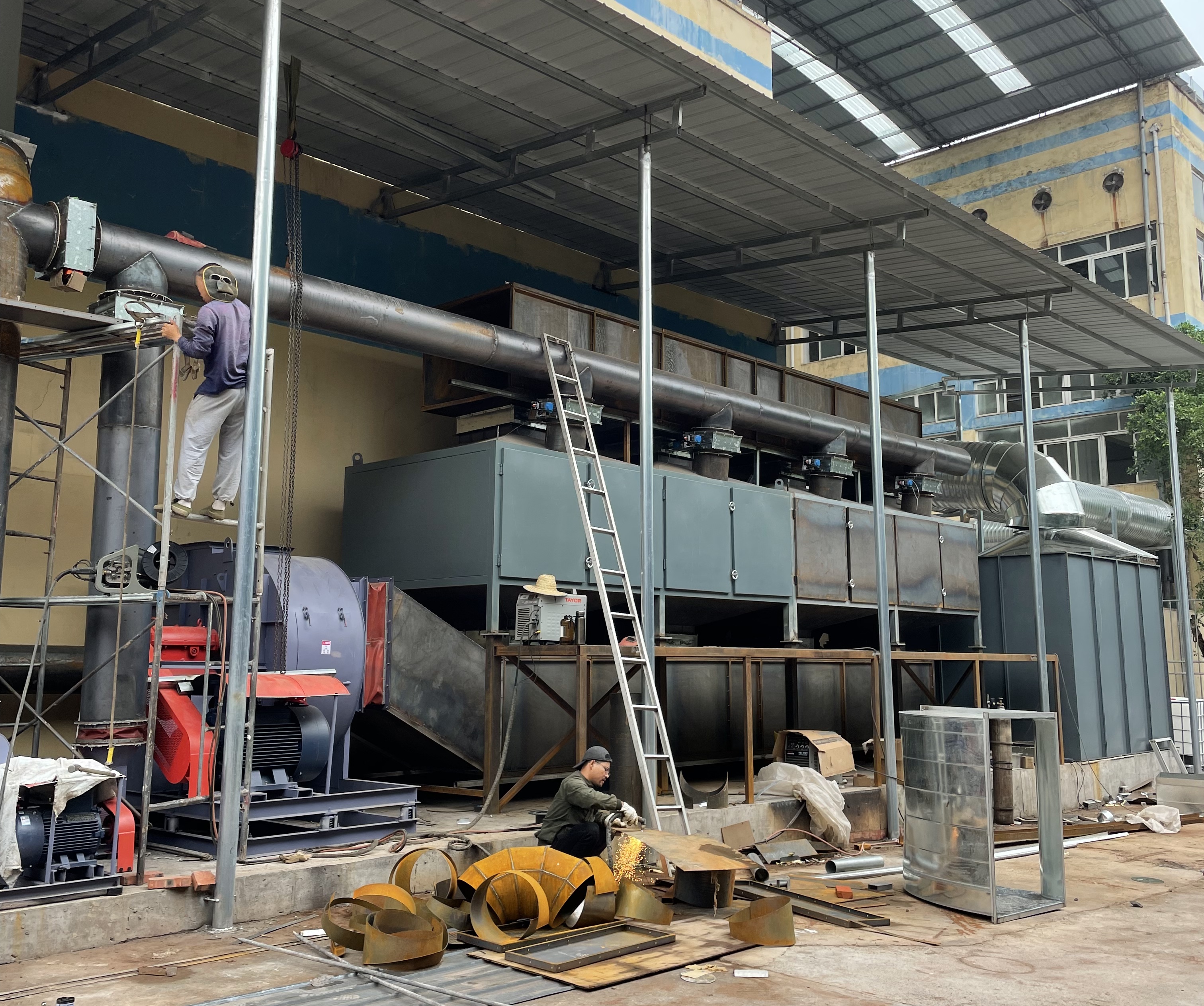 吸附浓缩+催化燃烧